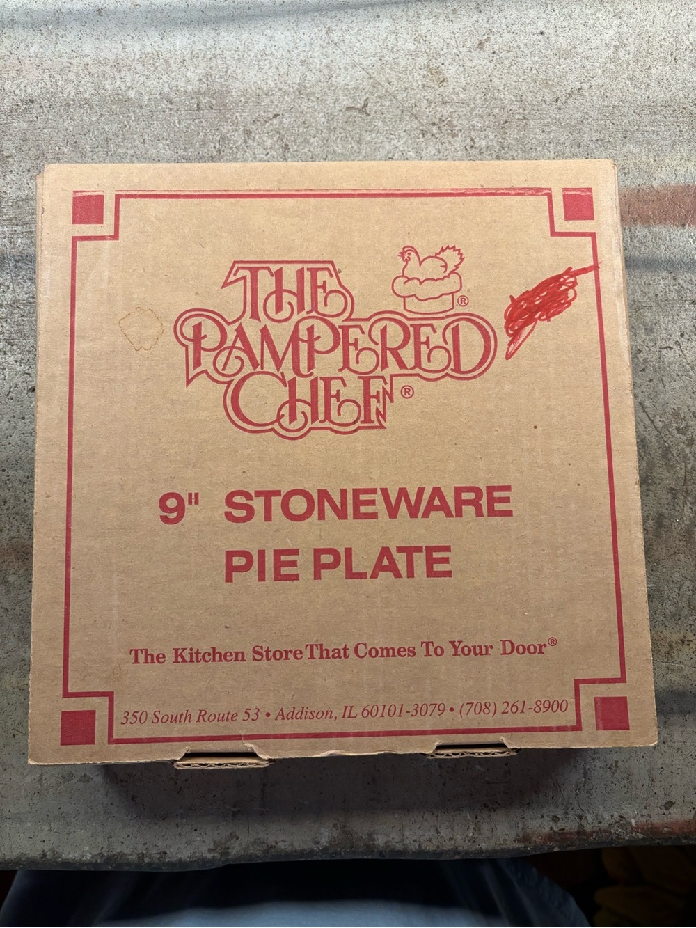 The Pampered Chef Red and Brown 9" Stoneware Pie Plate